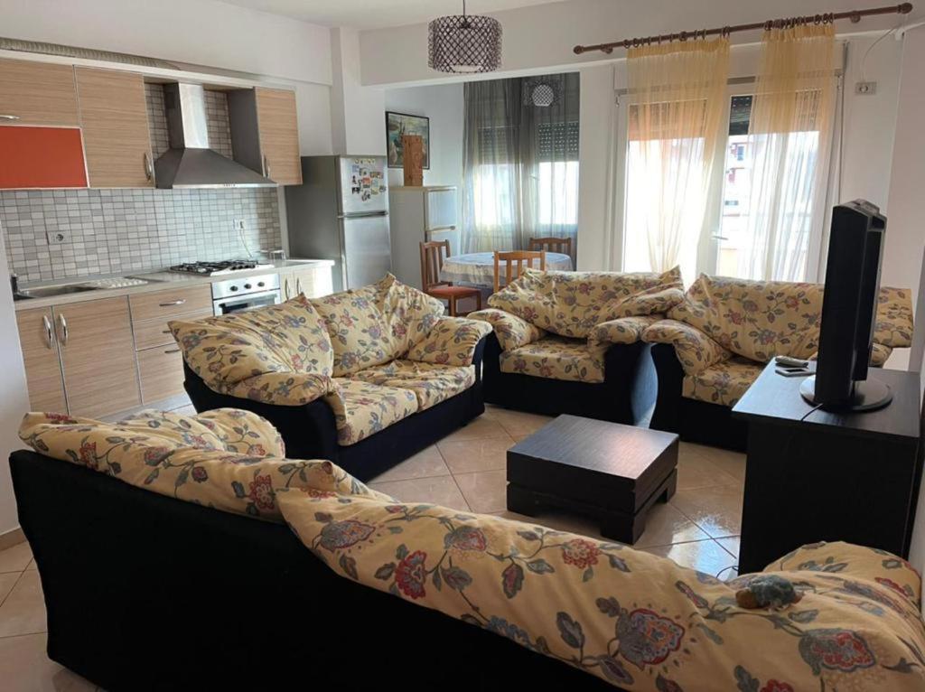 Ela Appartaments Vlorë Exterior foto